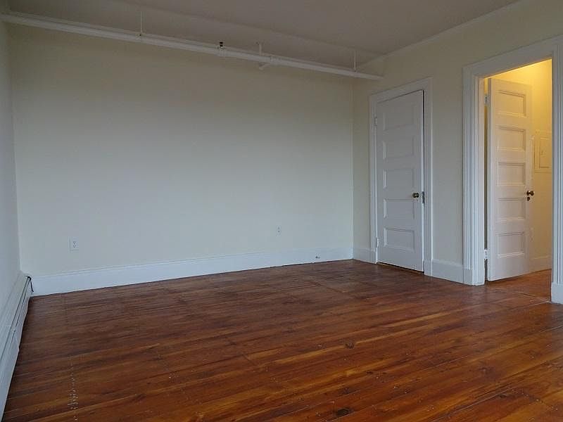 #513 Bedroom