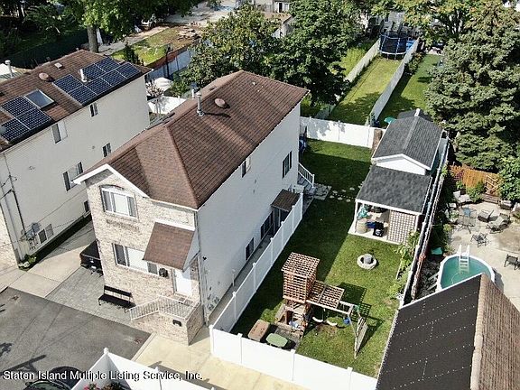 2nd image of 170 Greenleaf Ave #A
