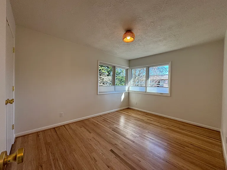 807-817 SE 29th Ave — Photo 11