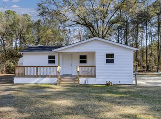 139 N Jackson Rd, Hopkins, SC 29061