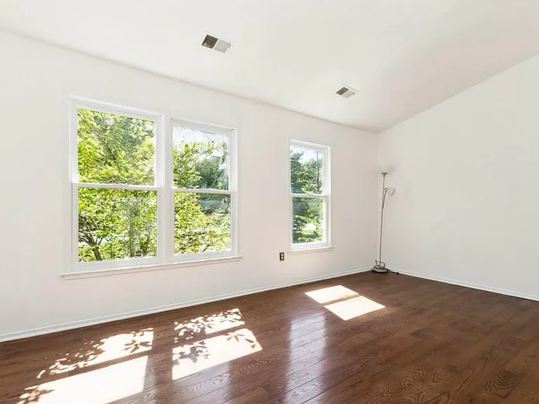 2480 Ridgehampton Ct — Photo 9