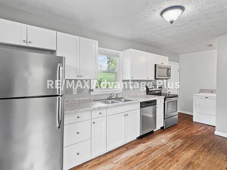 200 Gross St — Photo 11