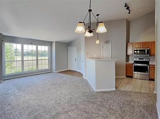 135 Timber Creek Dr #13D, O'Fallon, MO 63368