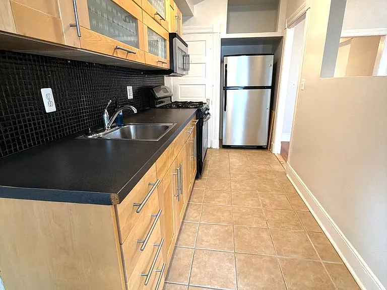1165 Abbey Pl NE — Photo 7