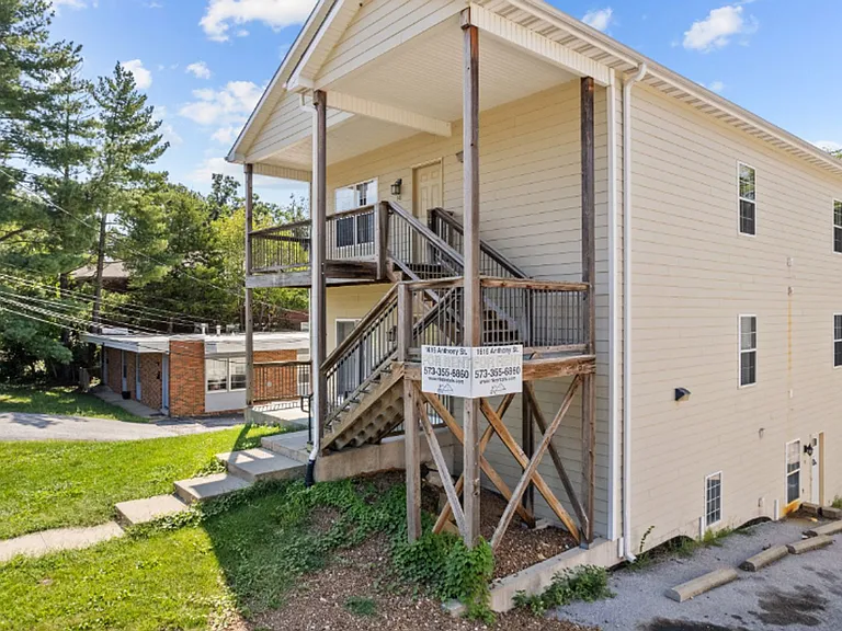 1616 Anthony St #101 — Photo 4