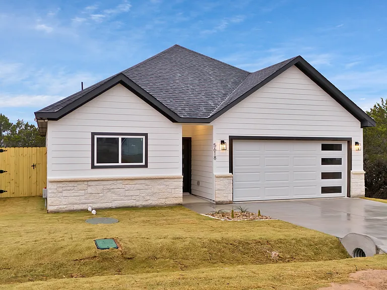 5618 Barkridge Dr — Photo 2