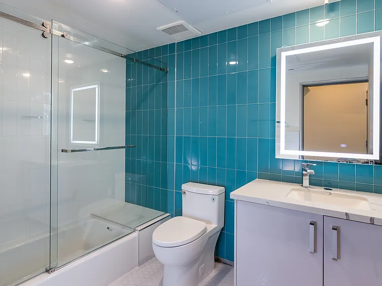 11588 W Pico Blvd #304 — Photo 8