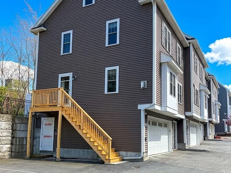 150 Quincy Ave #4E — Photo 1