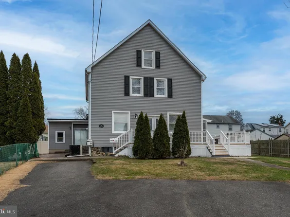 31 N Coles Ave, Maple Shade, NJ 08052