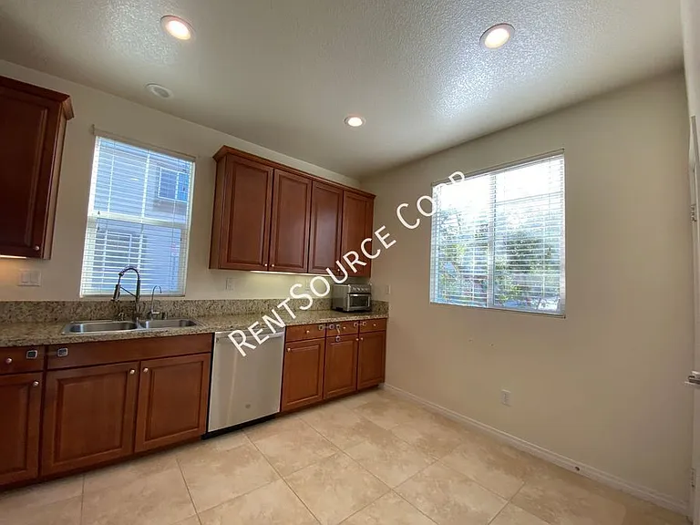 28408 Camino Del Arte Dr — Photo 8