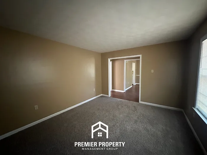 5337 Yale Rd — Photo 2