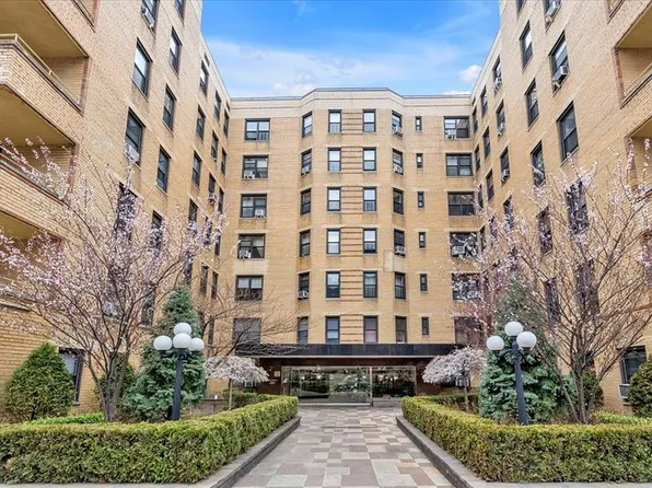 2 W End Ave APT 1F, Brooklyn, NY 11235