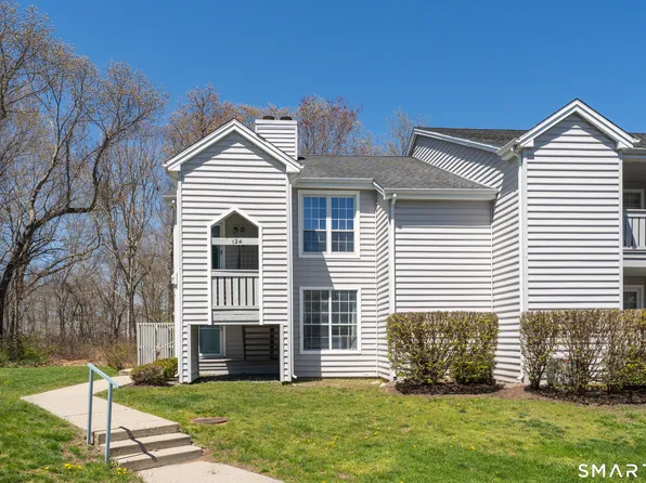 91 Crown Knoll Court #124, Groton, CT 06340