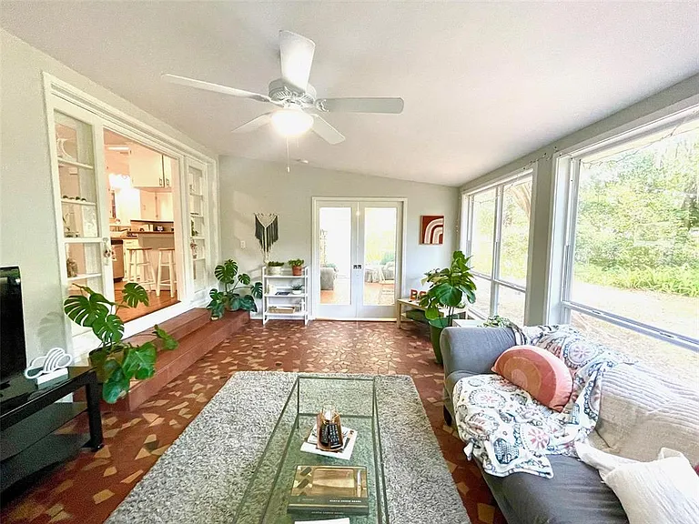 1723 NW 7th Ave — Photo 32
