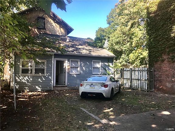 3rd image of 243 Grand St