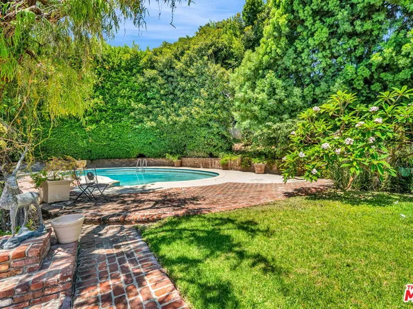 701 N Sierra Dr, Beverly Hills, CA 90210