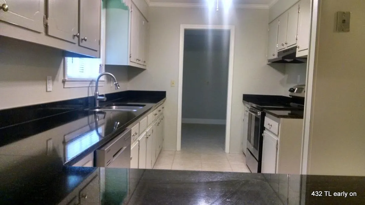 kitchen - 24 Bates Bridge Rd
