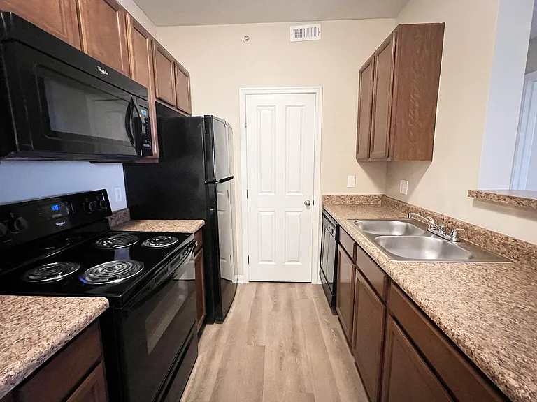 The Residences at Liberty Crossing — Photo 60