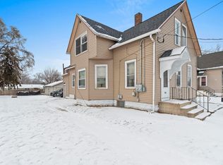 945 Velp Ave, Green Bay, WI 54303