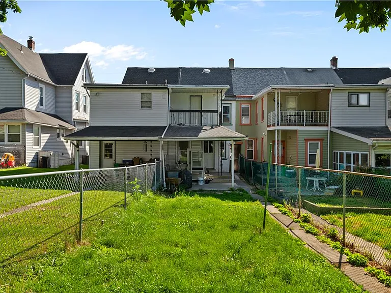 2307 S 5th St — Photo 25