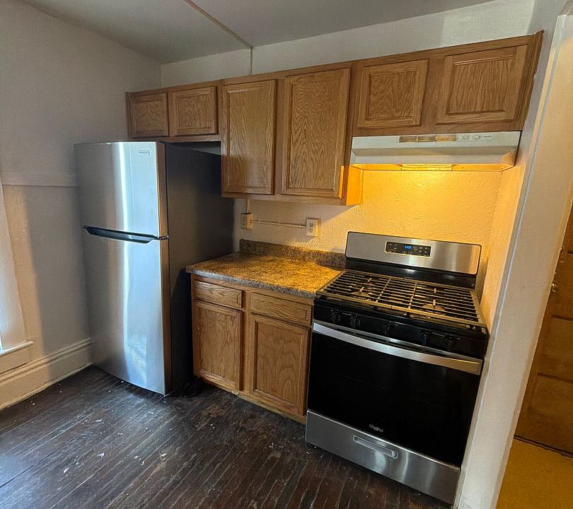 1st image of 1501 University Ave APT 3