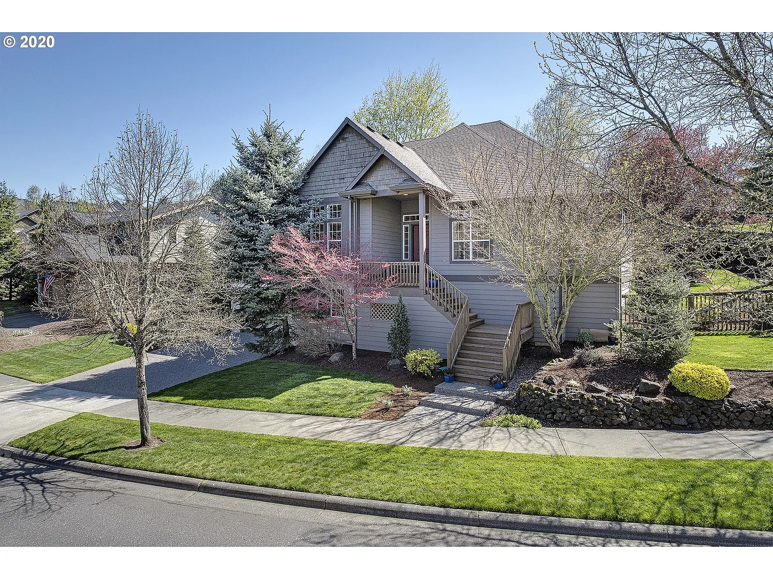 3385 Edgeview Ln photo 1