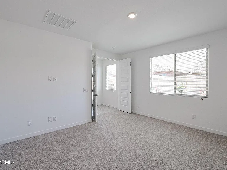 16554 W Questa Dr — Photo 25