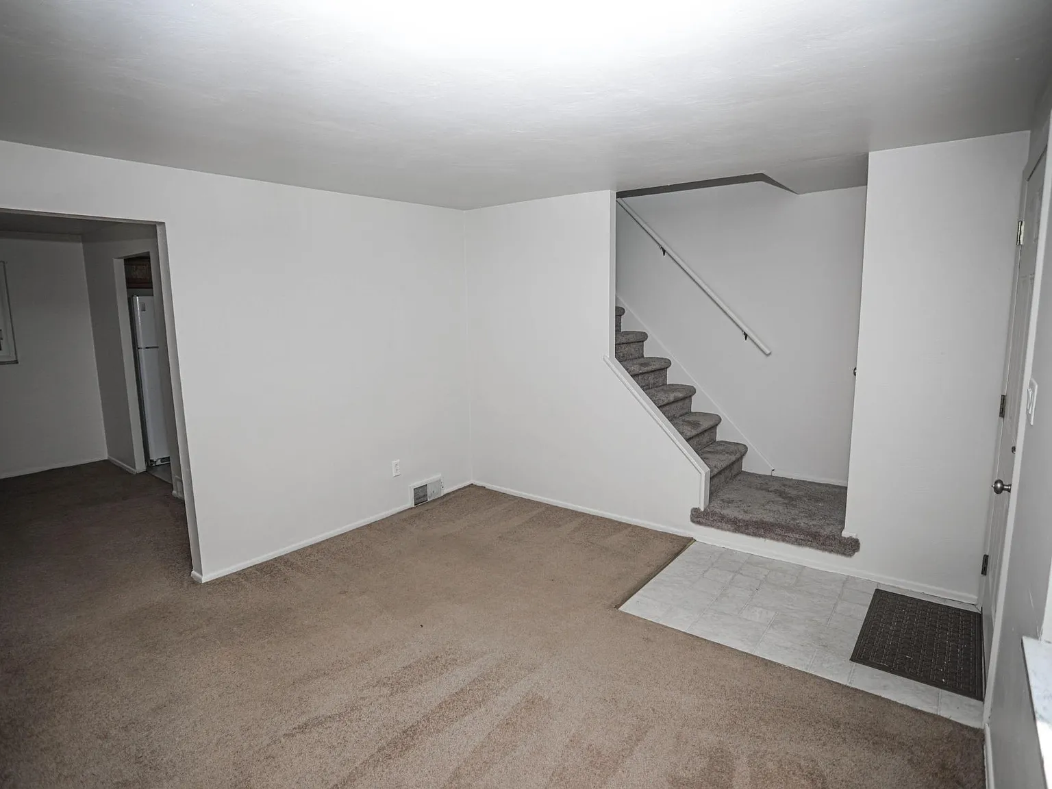 2 bed, $980 — Photo 2