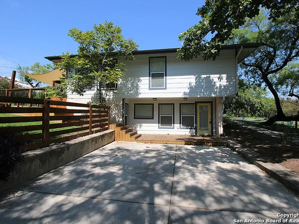 101 Aribe Dr #1, San Antonio, TX 78216