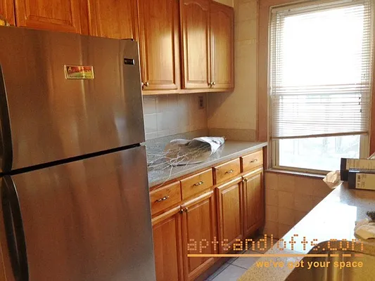 Rented by aptsandlofts.com | media 7