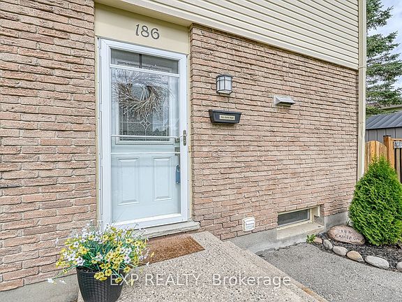 2nd image of 230 Clarke Rd #186