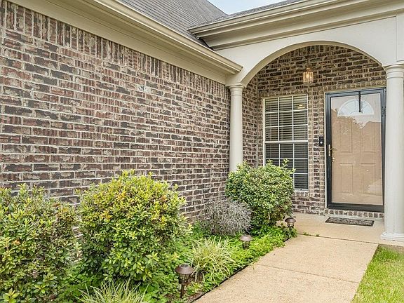2nd image of 2779 Maggie Woods Pl