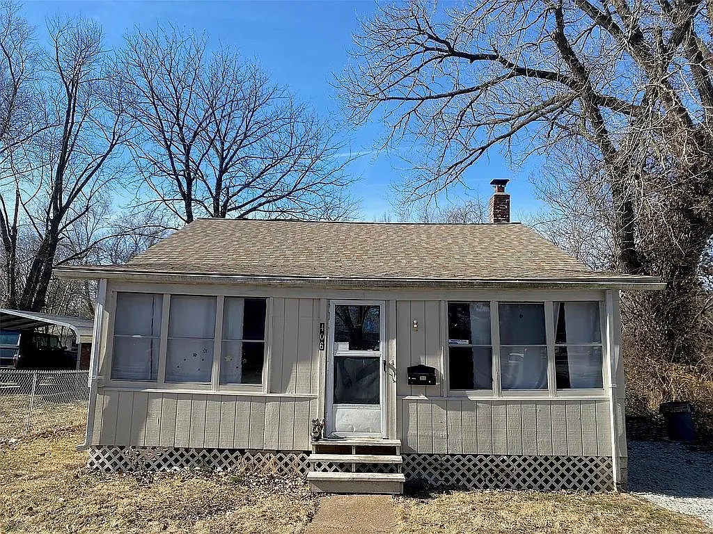 406 Condit Ave photo 1