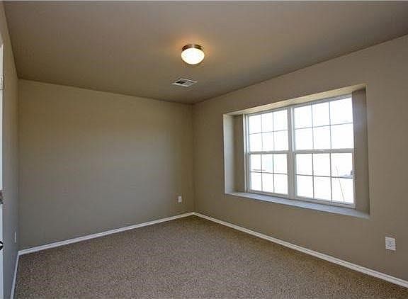 3rd image of 4712 Wagner Lake Dr