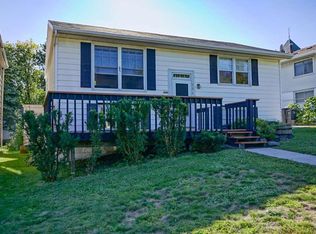 821 N 4th Ave E, Duluth, MN 55805