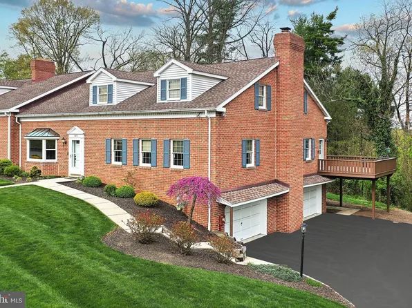 1673 Wyntre Brooke Dr #5L, York, PA 17403
