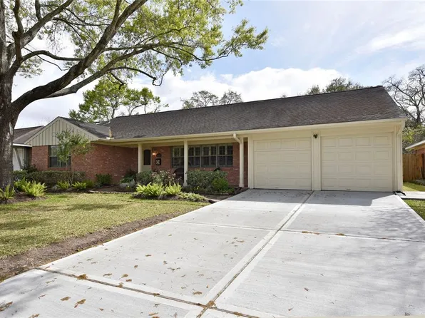4845 Briarbend Dr, Houston, TX 77035