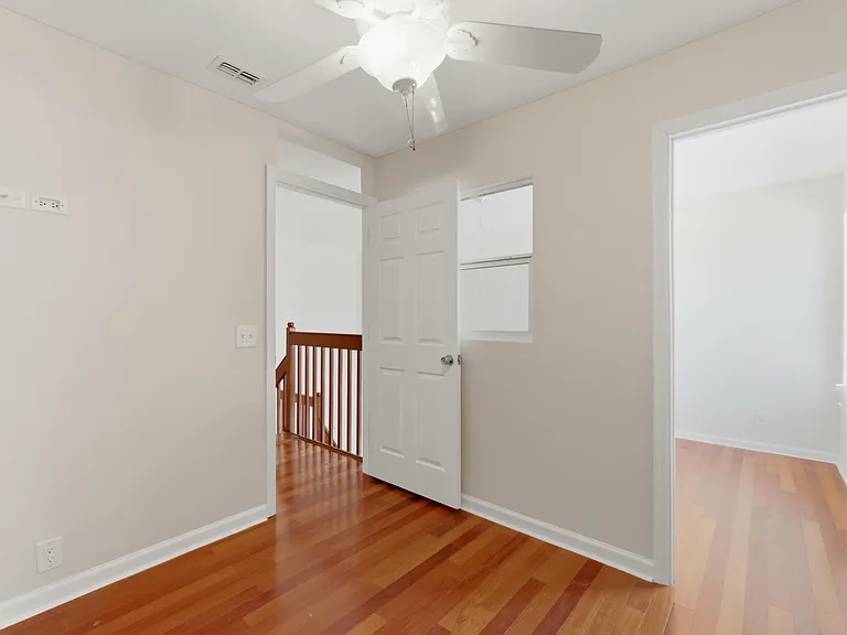 1235 Sussex St — Photo 31