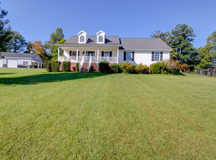 628 Camelot Dr, Cadiz, KY 42211