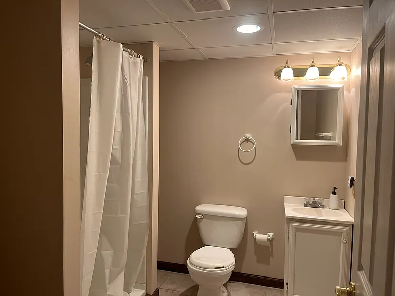 7754 Clearwater Ct — Photo 35