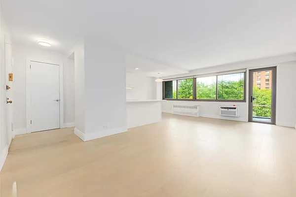 Rented by A&E Real Estate Management | media 11