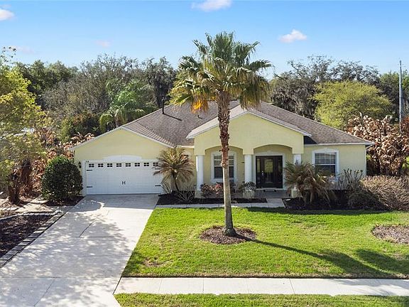 2nd image of 218 Towhee Rd