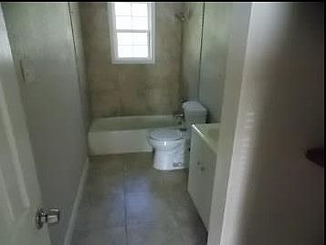 4th image of 425 Woodlake Dr