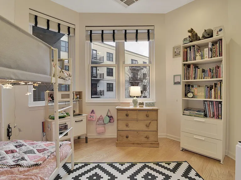 1300 Grand St #417 — Photo 24