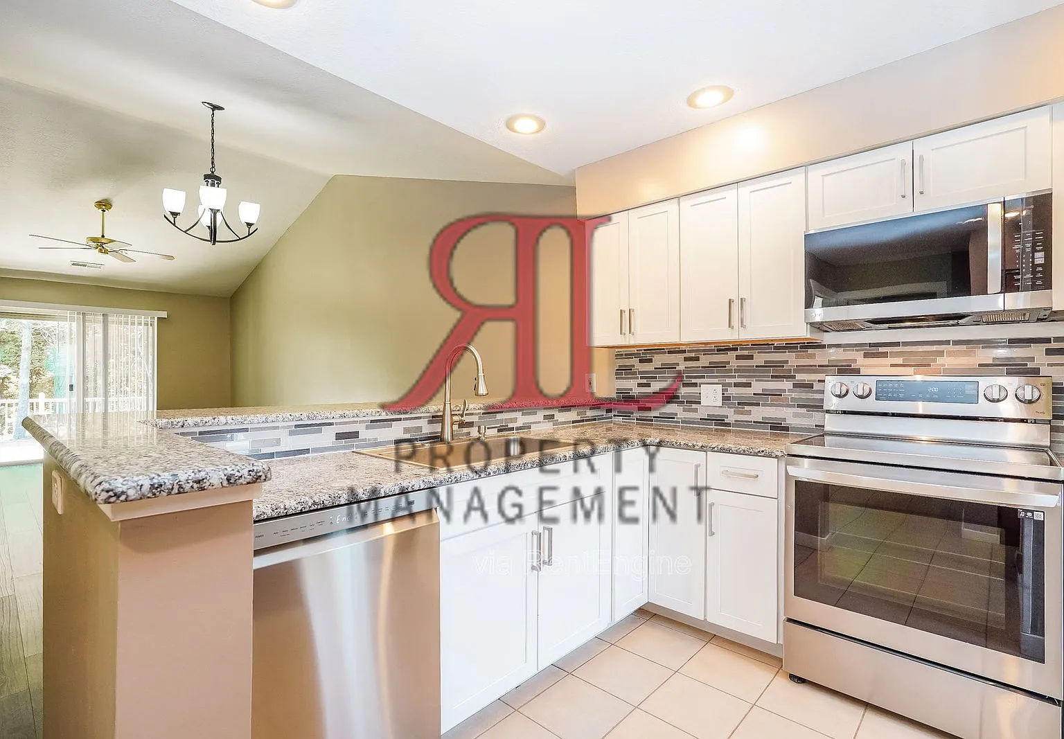 2 bed, 2.0 bath, 1056 sqft, $1,299 — Photo 4