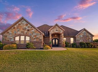 924 Indian Trl, Red Oak, TX 75154