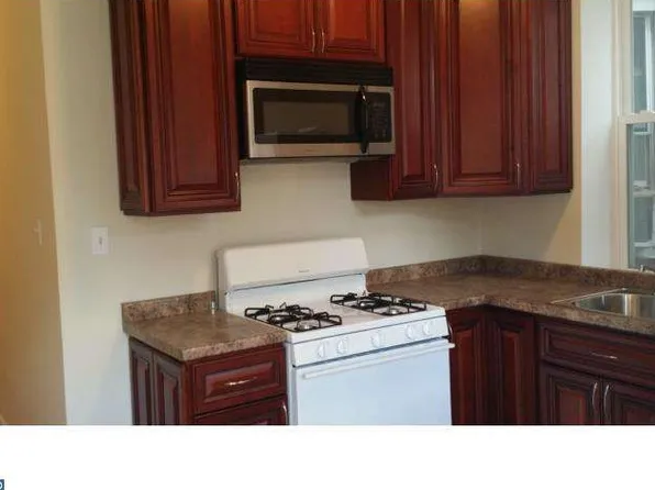 4907 N 17th St, Philadelphia, PA 19141