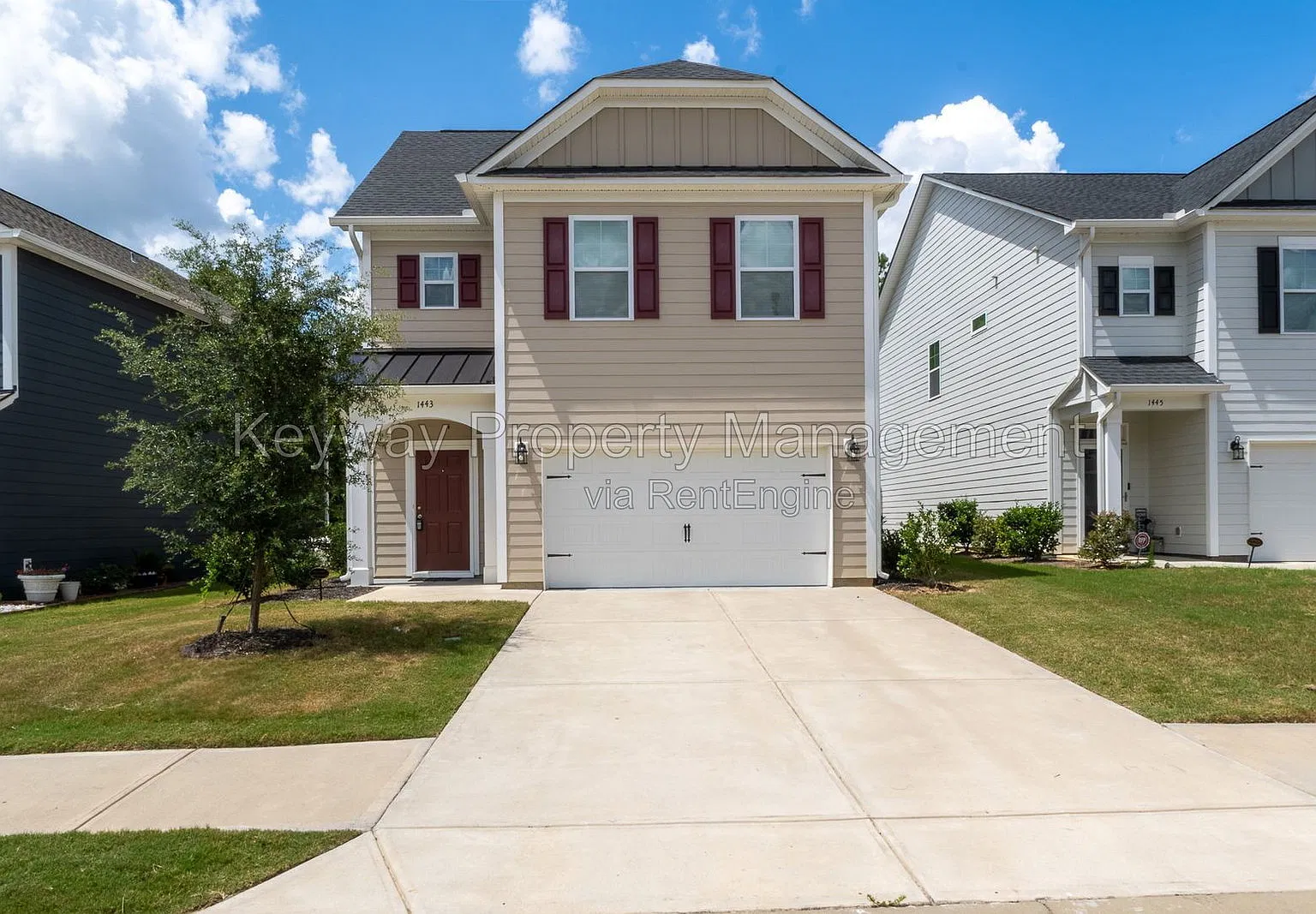 3 bed, 2.5 bath, 2013 sqft, $1,950 — Photo 1