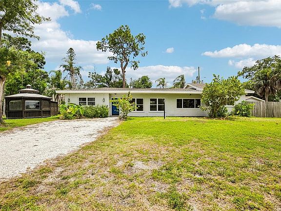 2nd image of 807 LUCILLE AVENUE