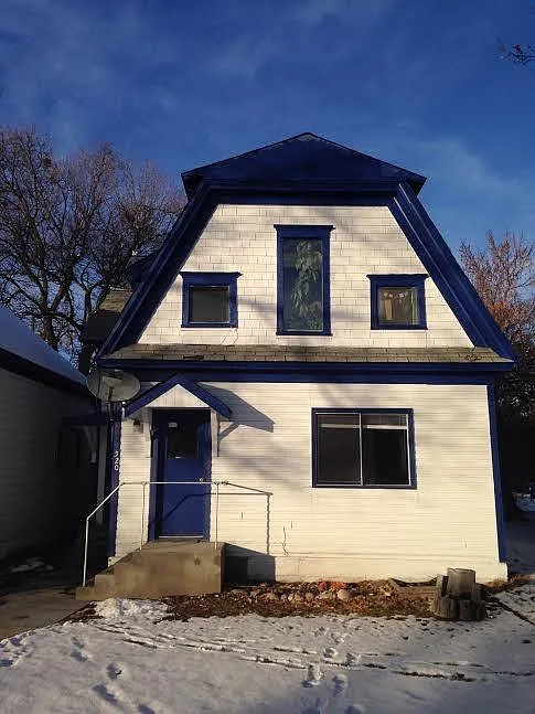 520 S. 2nd W. - Upper
